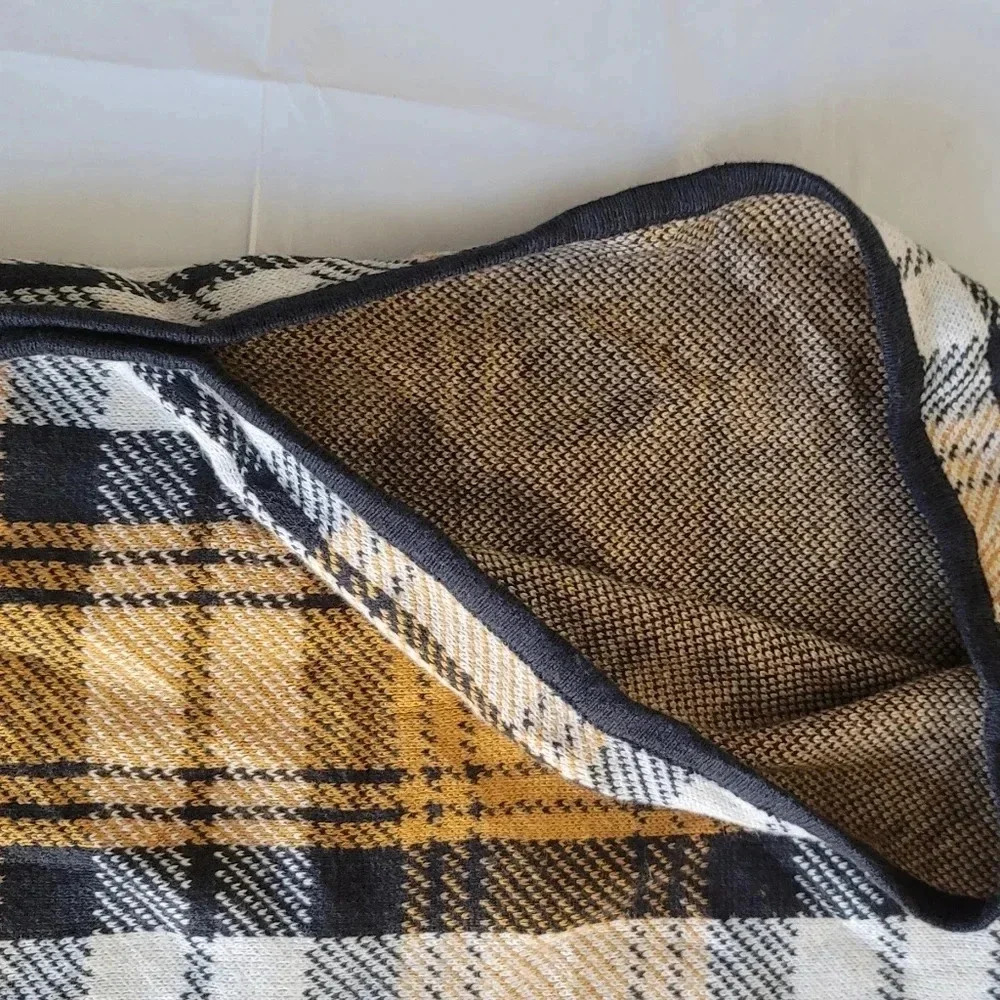 Jones new york plaid cape sweater Pancho size S/M - Picture 15 of 16